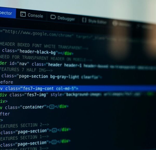 dynamic web hub identifier