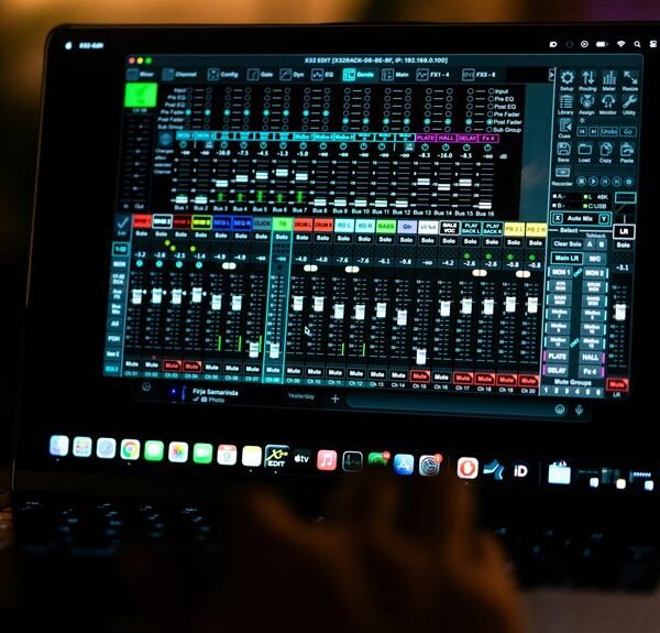 modern digital engine branding